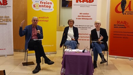 Politologe Ulrich Brand (l.), KABÖ-Vors. Anna Wall-Strasser (m.) Astrid Schöggl, AK Wien (r.)