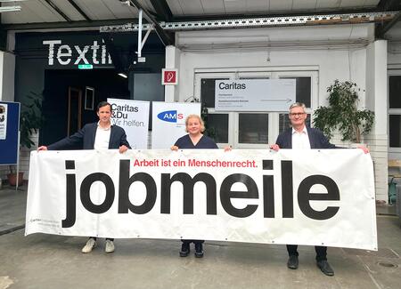  Caritasdirektor Klaus Schwertner, Arbeitsministerin Korinna Schumann (SPÖ) und AMS Wien Geschäftsführer Winfried Göschl