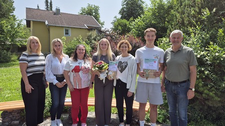Tirol: 50 Schüler bei Caritas-Projekt 'Zeit schenken' ausgezeichnet