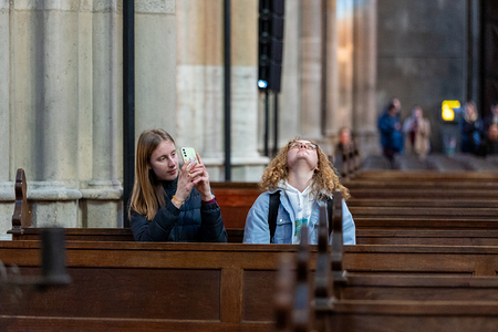 Neue Kirchenführer in den Diözesen vermitteln mehr als Baugeschichte