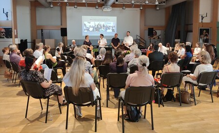 Projekt 'Singende Friedenstaube' St. Pölten