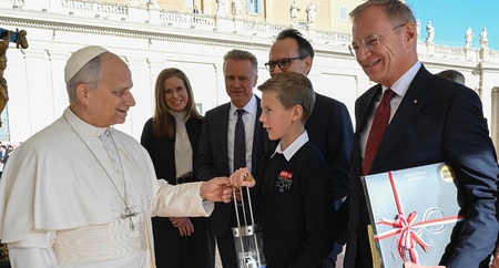 Friedenslichtkind aus Österreich begeistert vom Treffen mit Papst