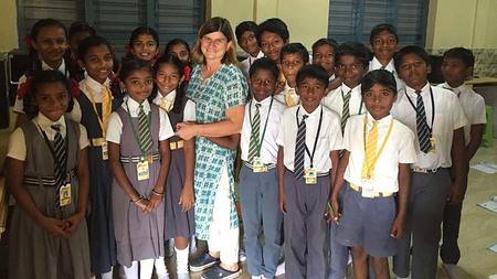 Frühere Volksschullehrerin und Lehrbeauftragte Sonja Hanappi-Mersits unterrichtete als Senior Expert in Indien/Hyderabad
