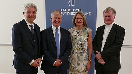 Theologe: 'Ein Glaube, der nicht gelenkig ist, wird starr'