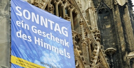Transparent zum 'Freien Sonntag'