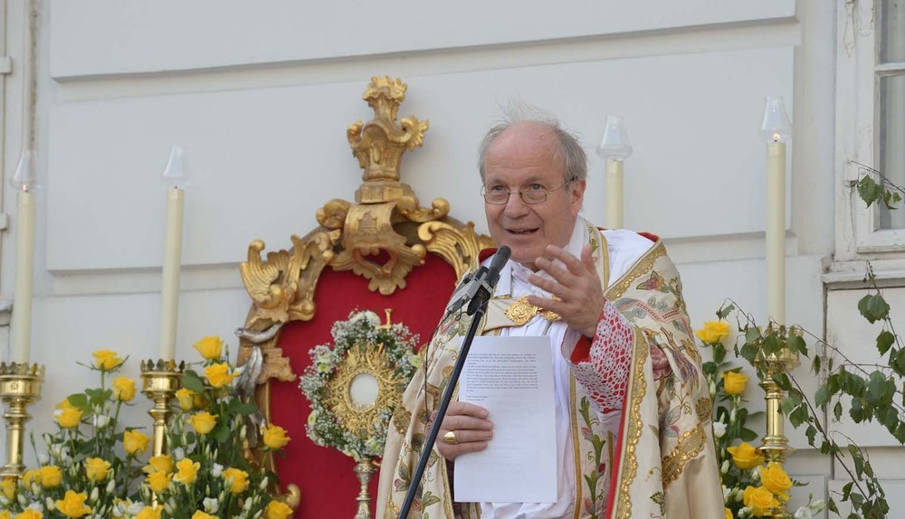 Schönborn: Fronleichnam zeigt Jesu Nähe zu den Menschen