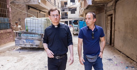 P. Gerald Baumgartner SJ und Allewelt-Chefredakteur Christoph Lehermayr