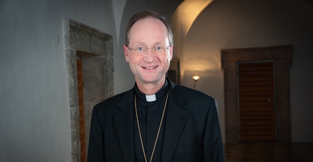 Wiener Weihbischof wünscht sich mehr Ehrfurcht vor dem Leben
